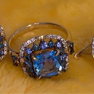 Elegant 14 kGold and diamonds and real stones Jewelry Set